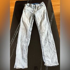 Levi’s 502 jeans